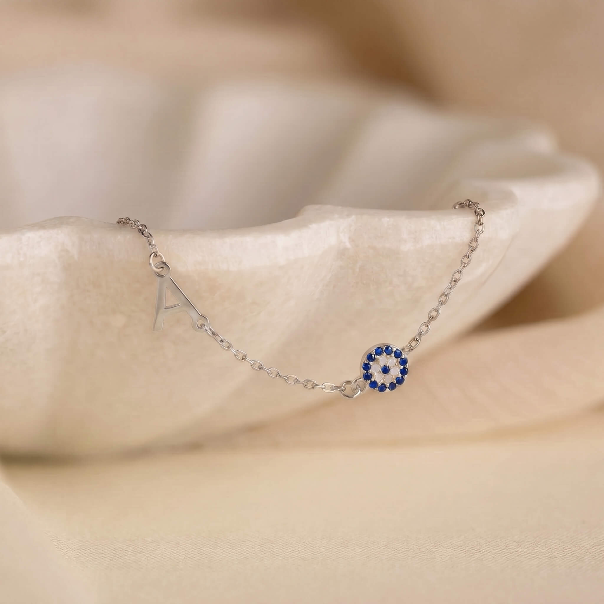 Kişiye Özel Harfli ve Nazar Boncuklu İnce Zincir Bileklik LuvianaJewelry