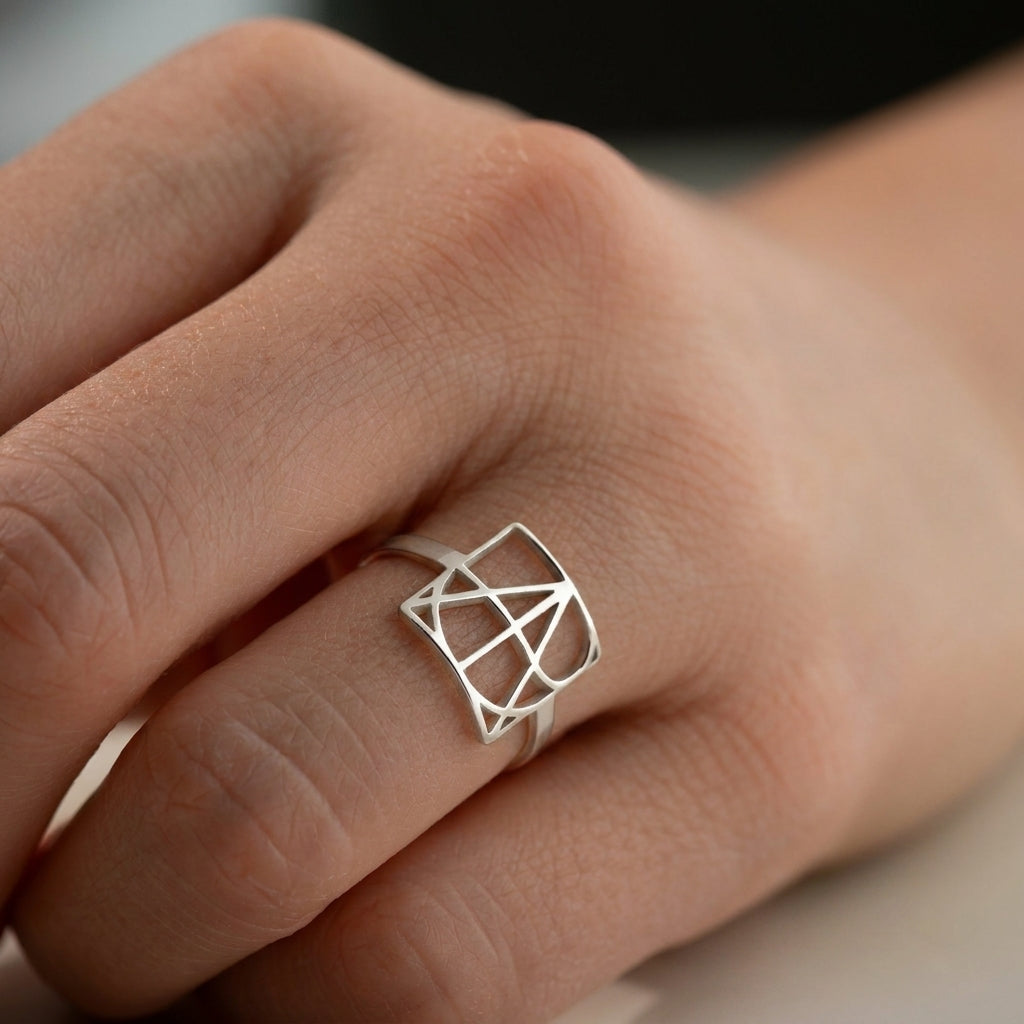 Kişiye Özel İsim Logo Yüzük LuvianaJewelry