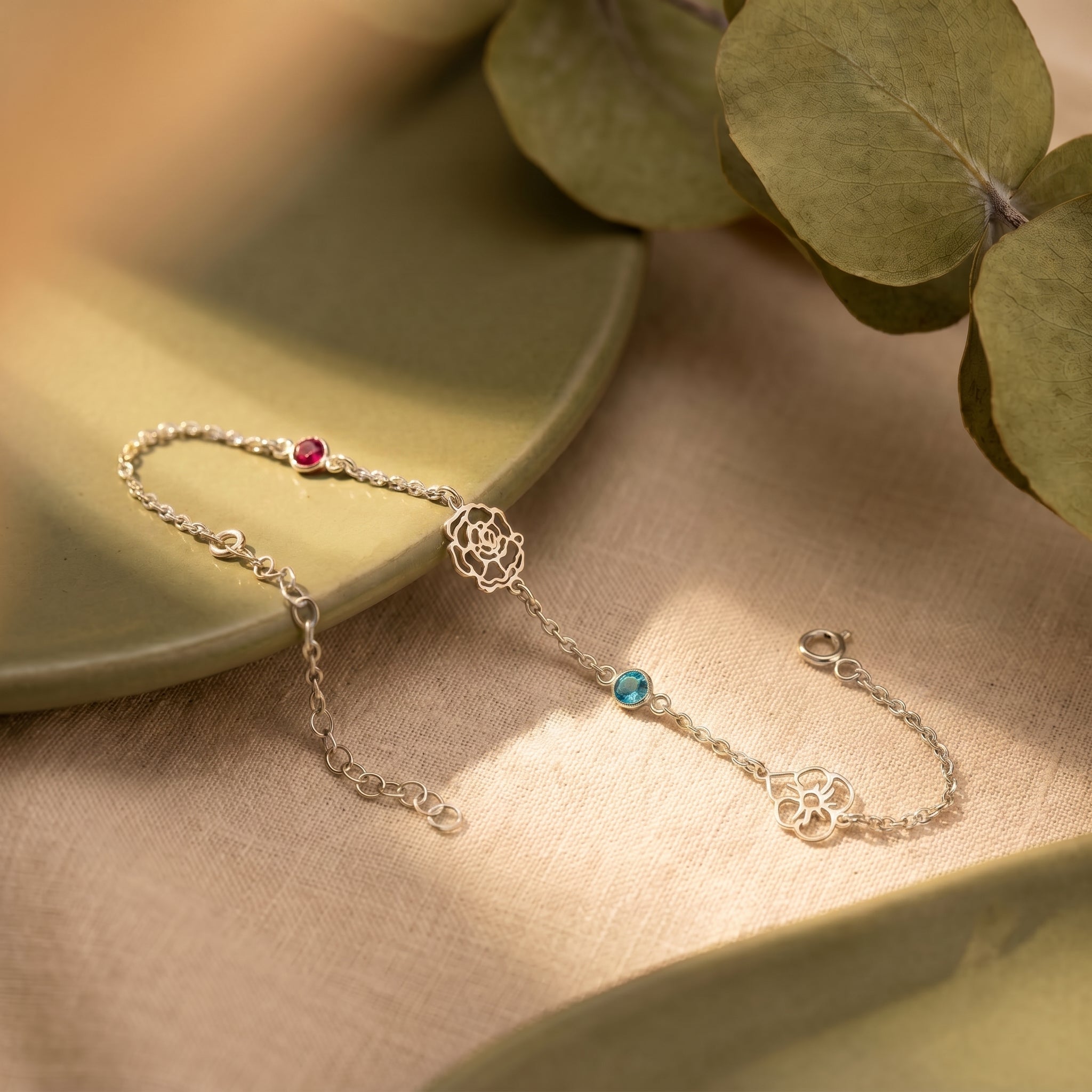 Kişiselleştirilebilir Doğum Çiçeği ve Doğum Taşı Bileklik LuvianaJewelry