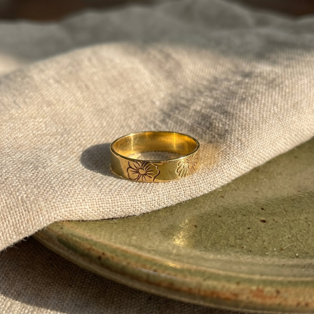 Kişiye Özel Doğum Çiçeği İşlemeli Gümüş Yüzük LuvianaJewelry