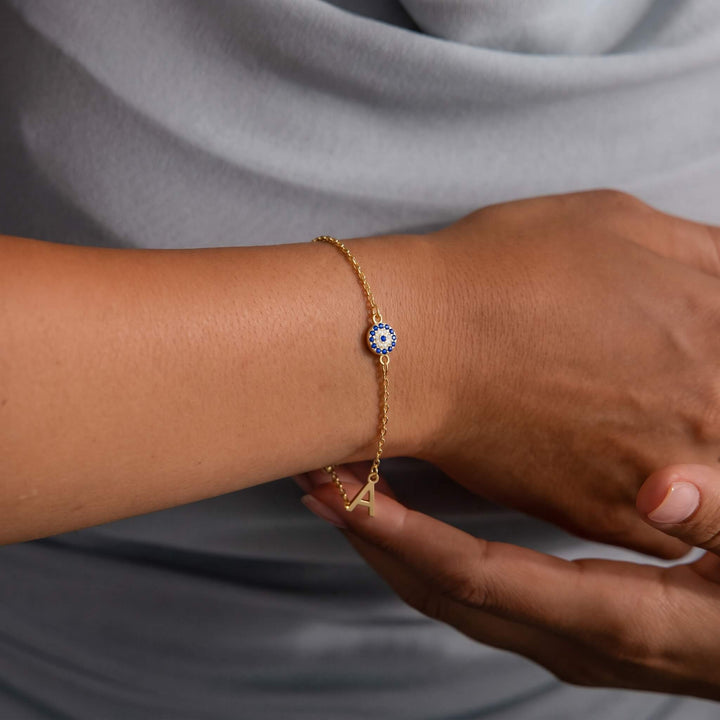 Kişiye Özel Harfli ve Nazar Boncuklu İnce Zincir Bileklik LuvianaJewelry